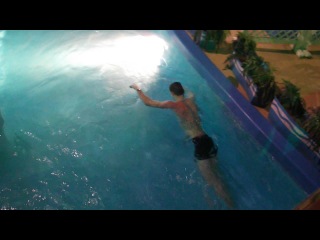 Казань , аквапарк парень утонул в бассейне!